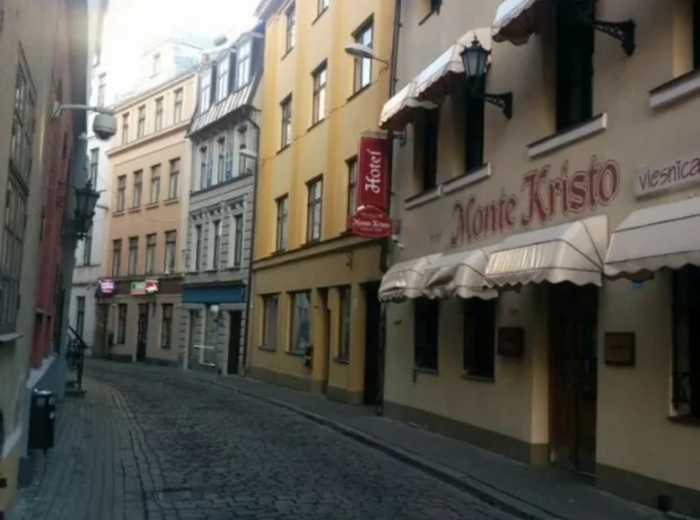 Revenue house 1 349 m² in Riga, Latvia