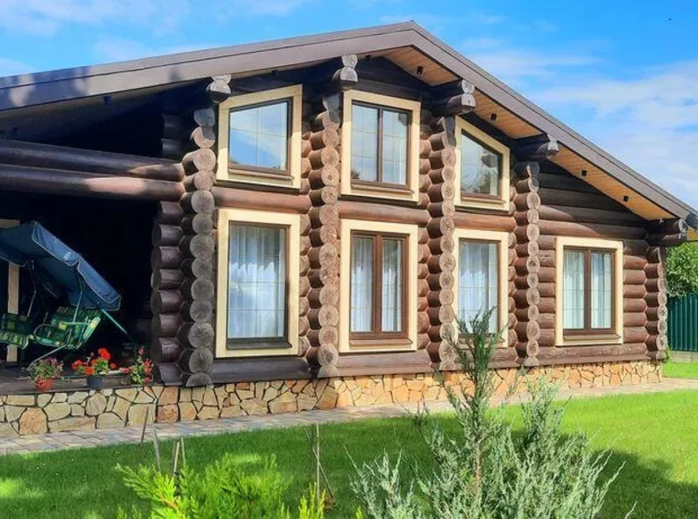 Casa de campo 131 m² Valieuka, Belarús