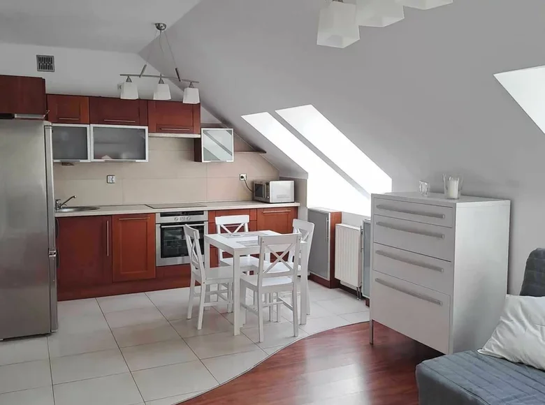 Mieszkanie 3 pokoi 59 m² w Kraków, Polska