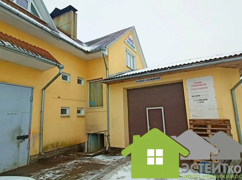 Commercial property 100 m² in Lida, Belarus