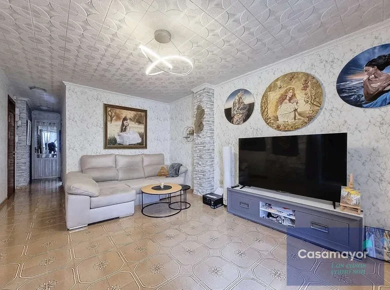 Apartment 92 m² Alicante, Spain