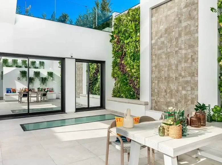 5 bedroom house 287 m² Malaga, Spain