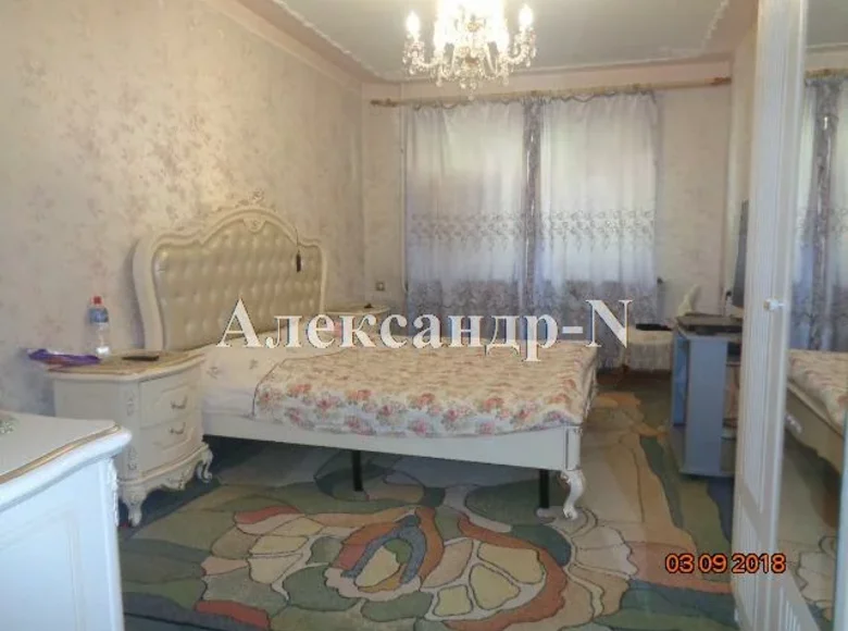 Wohnung 4 Zimmer 130 m² Odessa, Ukraine