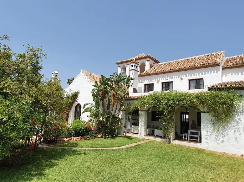 Maison 10 chambres 1 232 m² Mijas, Espagne