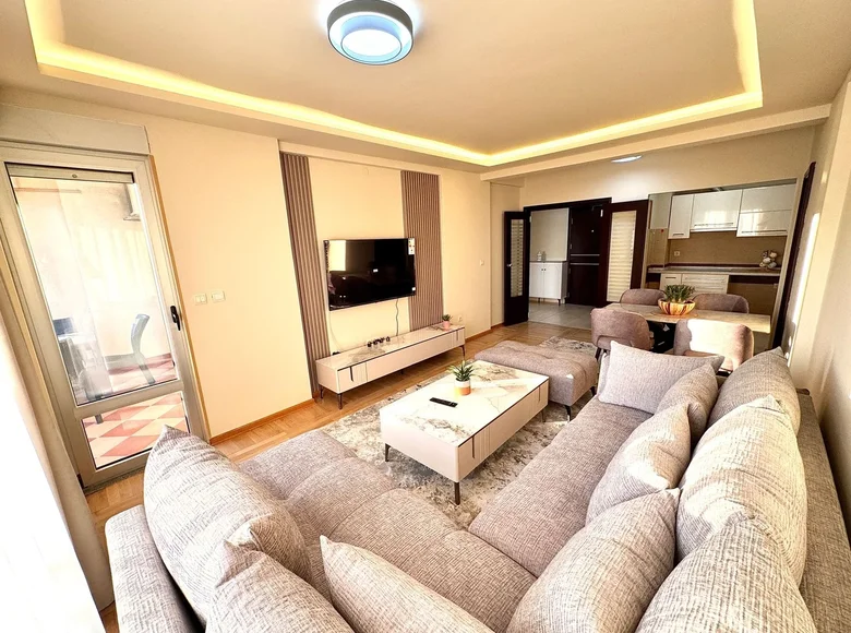 2 bedroom apartment 83 m² Becici, Montenegro