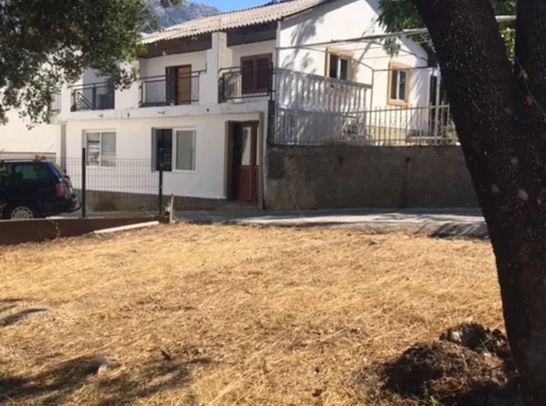 Casa 136 m² Dobra Voda, Montenegro