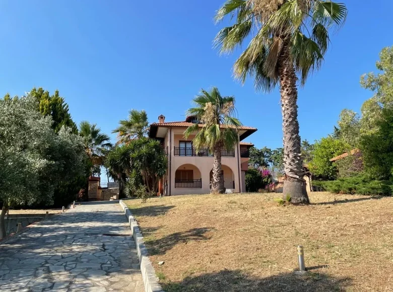 Villa de 4 dormitorios 300 m² Aristotle Municipality, Grecia