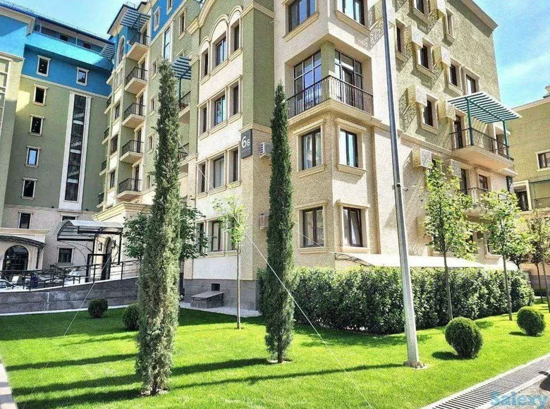 Kvartira 2 xonalar 80 m² Toshkentda