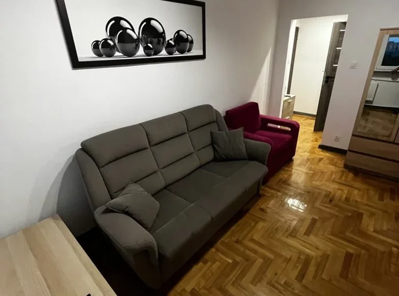 Mieszkanie 2 pokoi 29 m² w Warszawa, Polska