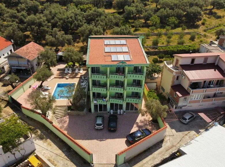 Hotel 900 m² Dobra Voda, Montenegro