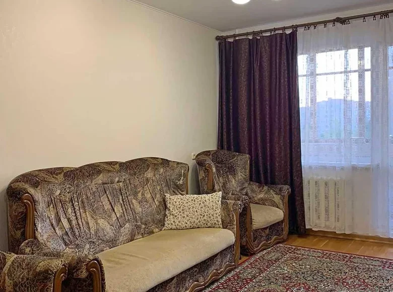 Mieszkanie 4 pokoi 82 m² Mińsk, Białoruś