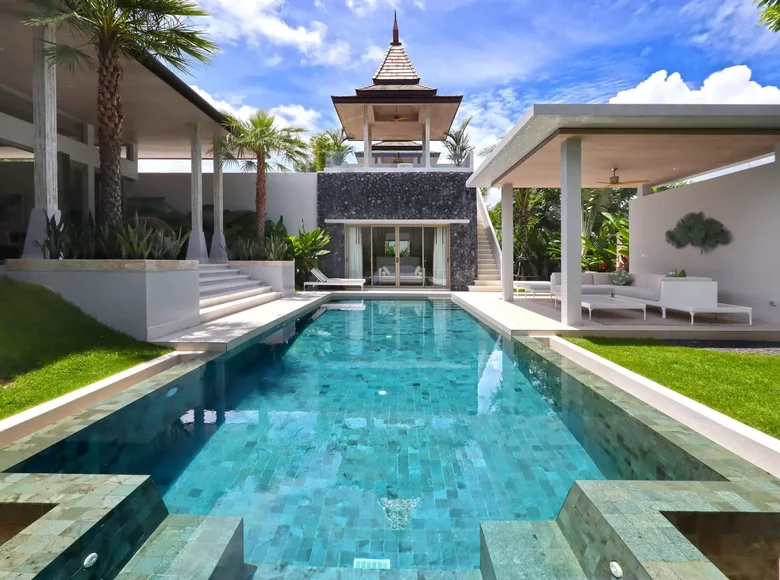 3 bedroom villa 329 m² Phuket, Thailand