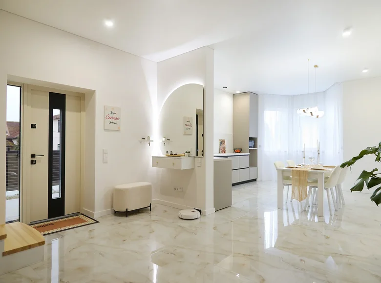 Casa 230 m² Anopal, Belarús
