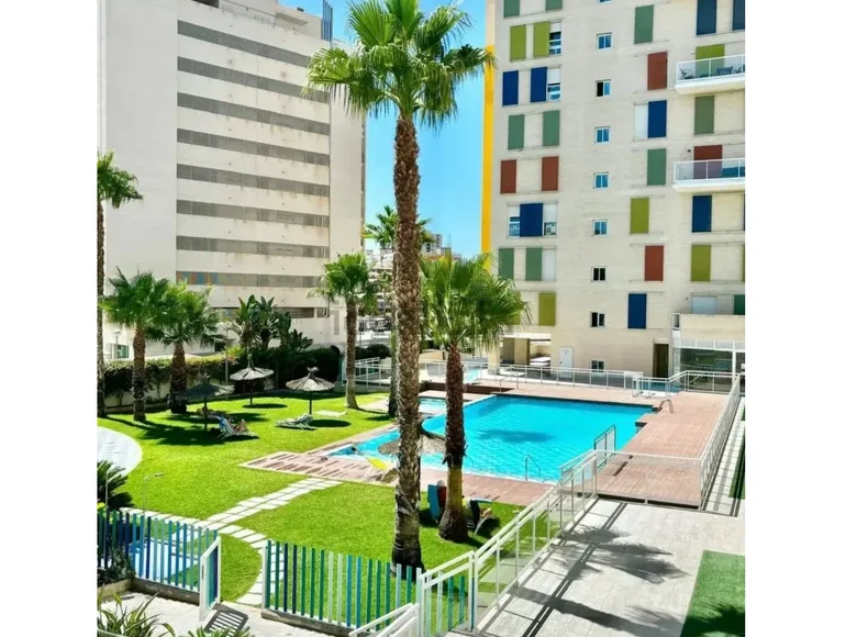 Квартира 3 комнаты 97 м² Аликанте, Испания