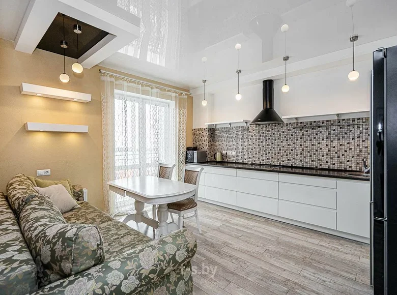 Apartamento 2 habitaciones 73 m² Minsk, Belarús