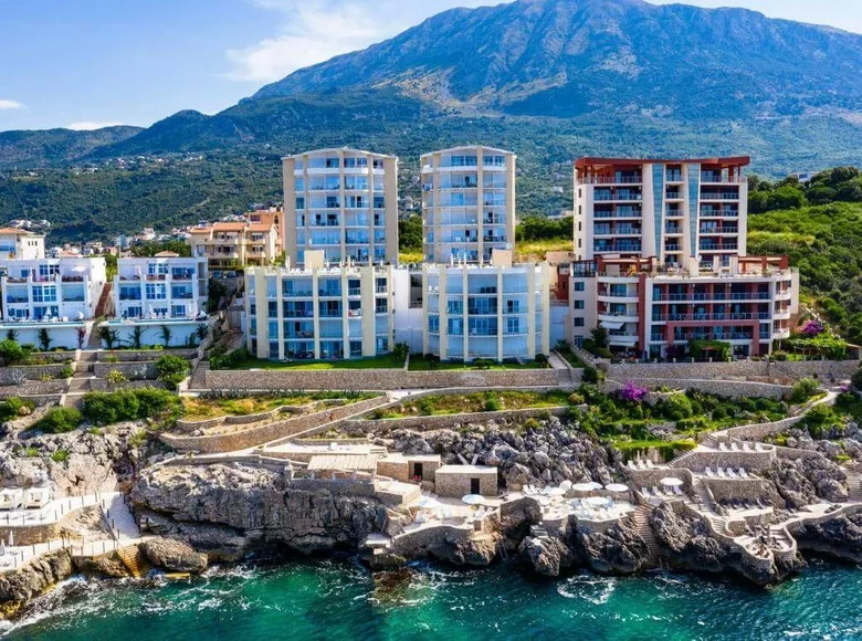 Wohnung 3 Schlafzimmer 179 m² Dobra Voda, Montenegro