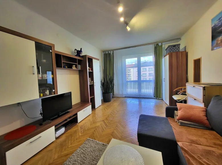 Mieszkanie 2 pokoi 51 m² Kraków, Polska