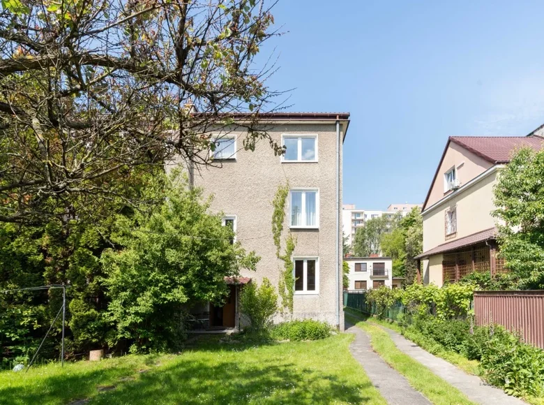 Atterrir 147 m² Varsovie, Pologne