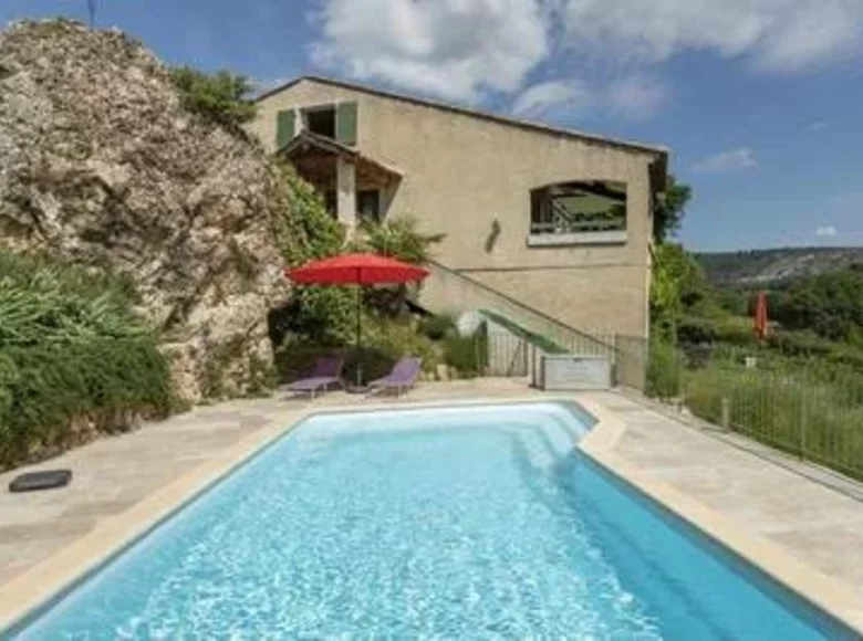 6 bedroom villa 237 m² Salernes, France