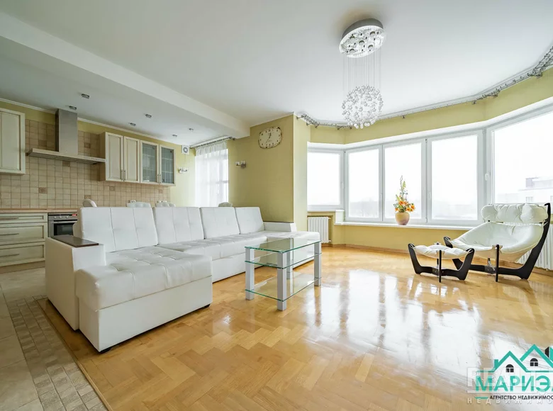 Apartamento 4 habitaciones 97 m² Minsk, Bielorrusia