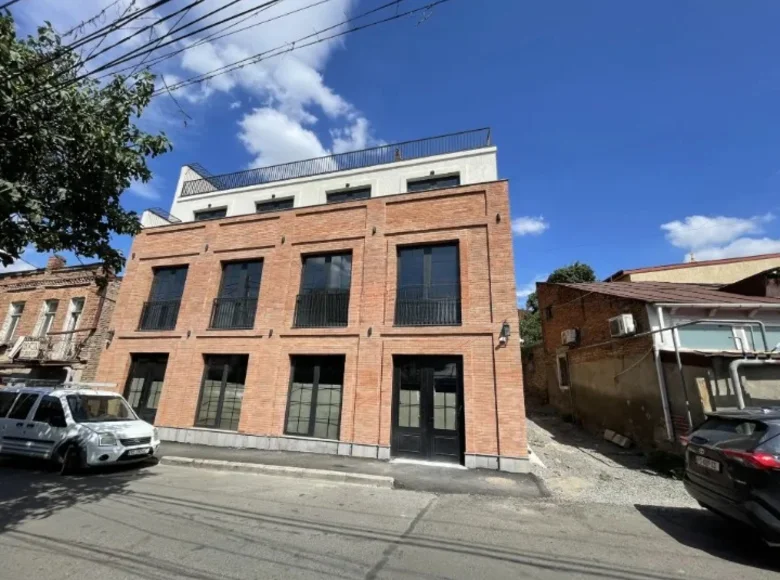 Office 528 m² in Tbilisi, Georgia