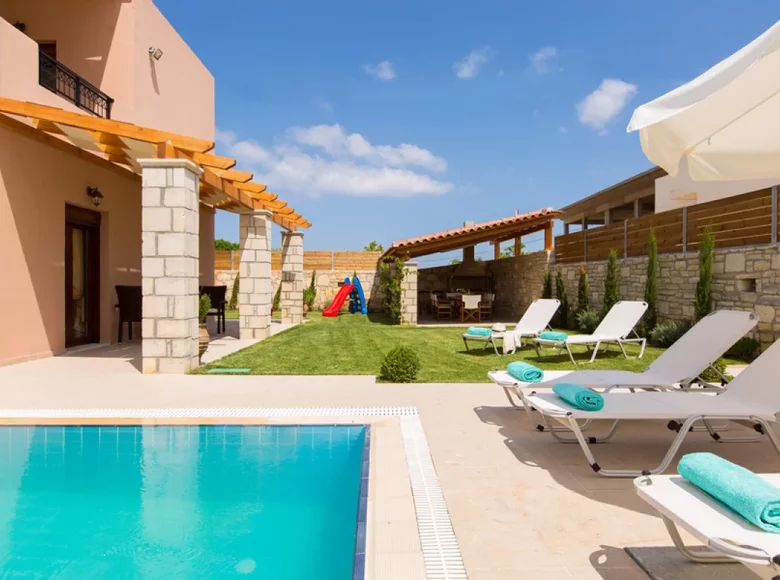 Commercial property 315 m² in Region of Crete, Greece