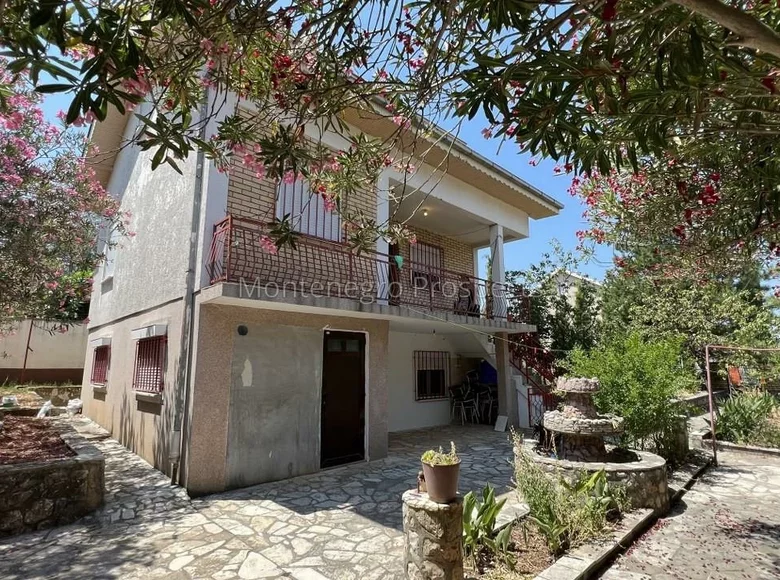 Casa 6 habitaciones 100 m² Ulcinj, Montenegro