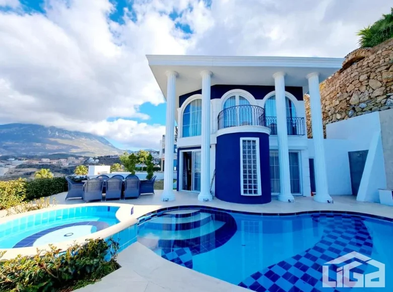 5-Zimmer-Villa 375 m² Alanya, Türkei