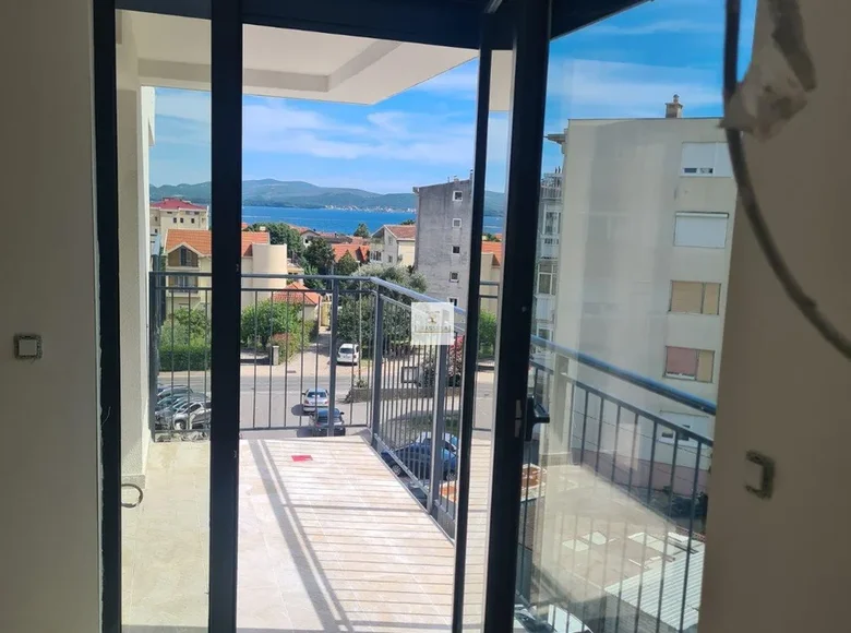 1 bedroom apartment 45 m² Bijela, Montenegro
