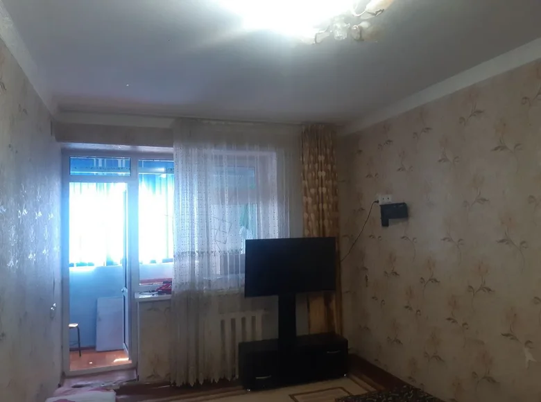 Kvartira 2 xonalar 64 m² Karmanada