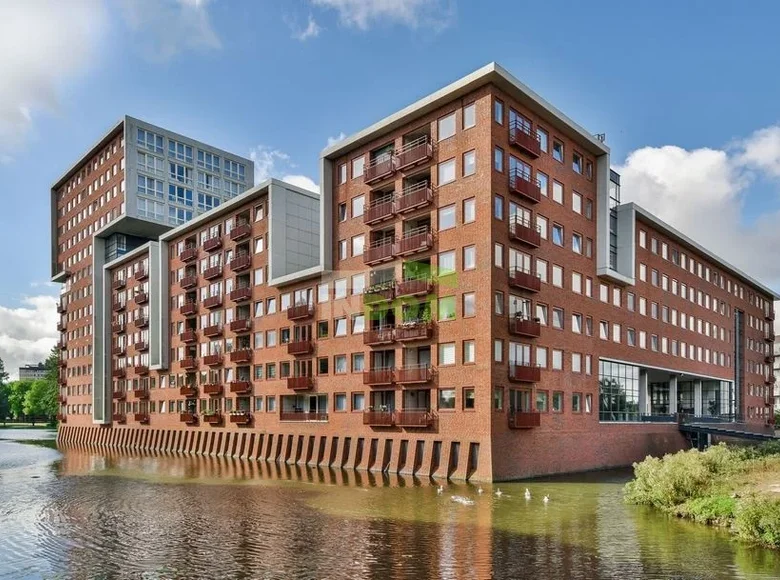 Mieszkanie 3 pokoi 107 m² Amsterdam, Holandia