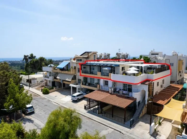 Mieszkanie 3 pokoi 132 m² Yeroskipou, Cypr