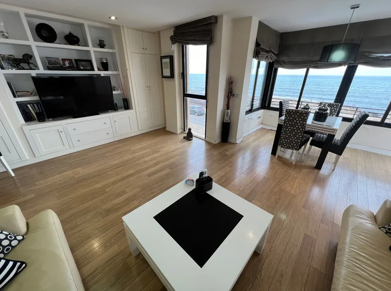 2 bedroom apartment 80 m², Spain