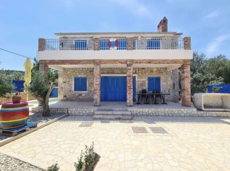 villa de 5 chambres 300 m² Comitat de Šibenik-Knin, Croatie