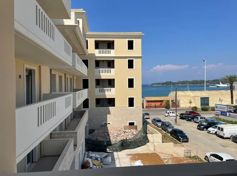 3 bedroom apartment 122 m² Kastania, Greece