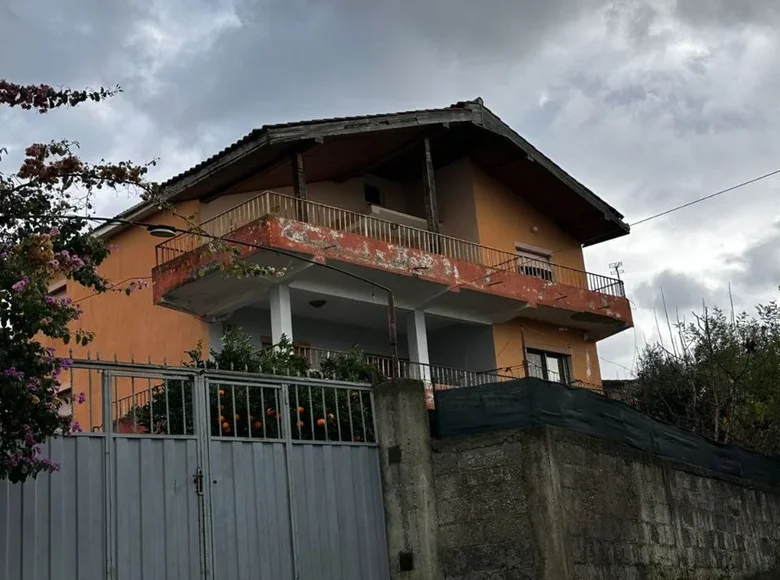 Haus 340 m² Durrës, Albanien