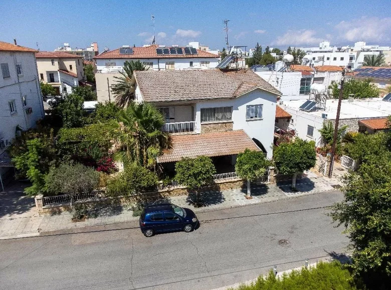 Dom 4 pokoi 260 m² Strovolos, Cyprus