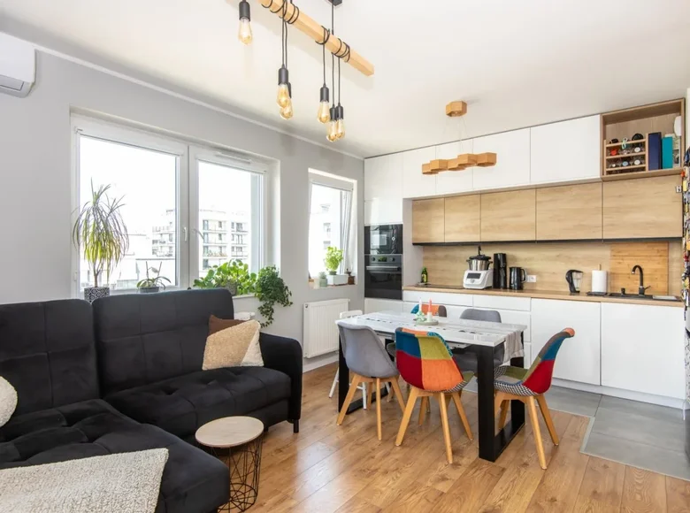 Mieszkanie 3 pokoi 55 m² Poznań, Polska