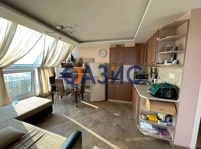 Mieszkanie 3 pokoi 65 m² Rawda, Bułgaria