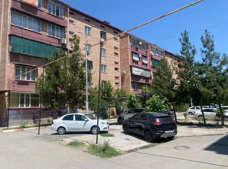 Kvartira 2 xonalar 64 m² in Shaykhontohur Tumani