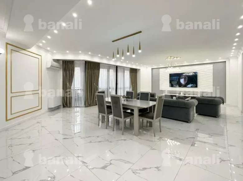 4 bedroom apartment 224 m² Yerevan, Armenia