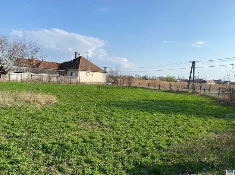 Land 2 054 m² Derecske, Hungary