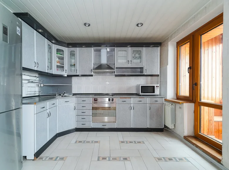 Квартира 4 комнаты 94 м² Минск, Беларусь