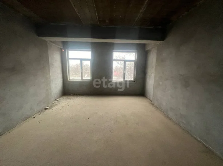 Kvartira 3 xonalar 74 m² Samarqandda