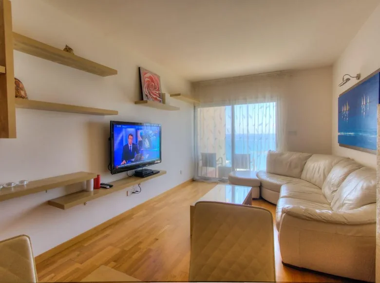 Mieszkanie 2 pokoi 110 m² Limassol, Cypr