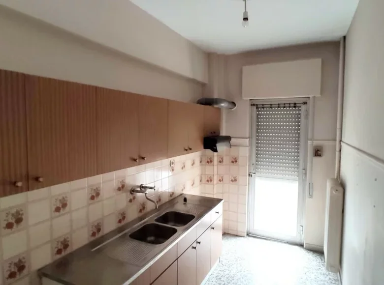 Mieszkanie 4 pokoi 93 m² Katerini, Grecja