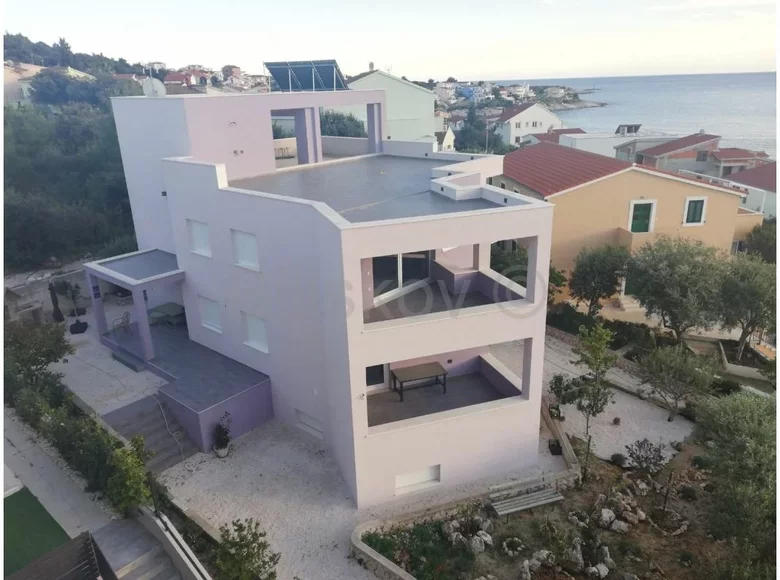 Casa 8 habitaciones 389 m² Stivasnica, Croacia