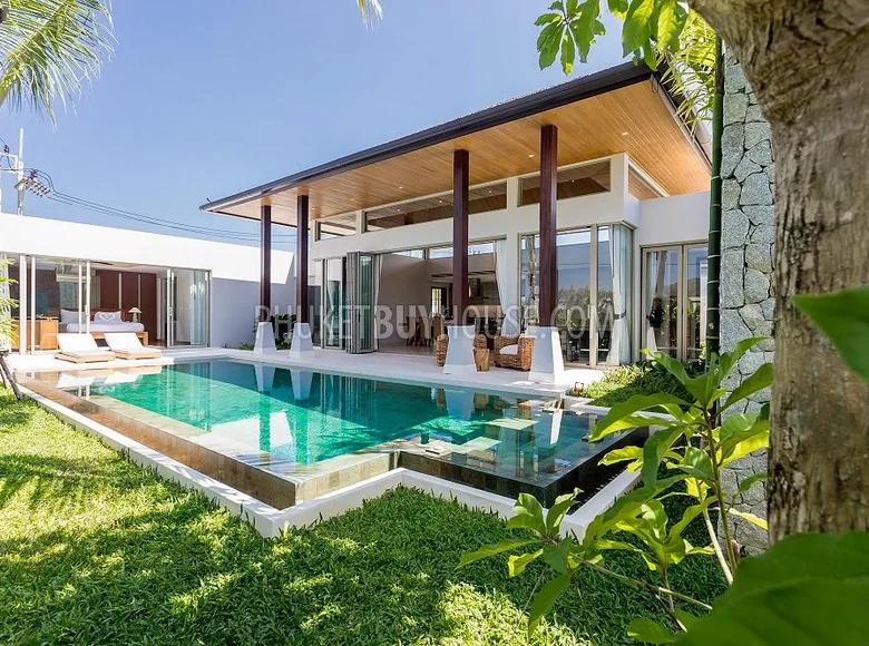 Villa de 4 dormitorios 224 m² Thalang, Tailandia