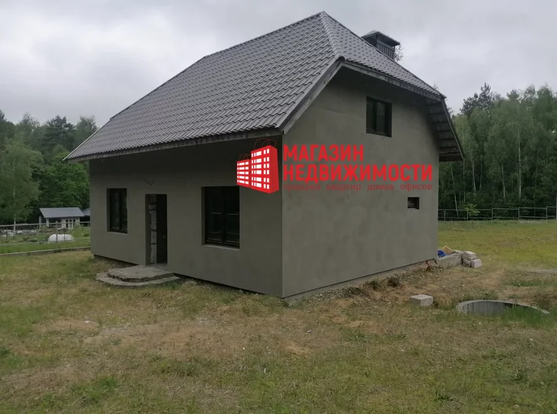 Casa 4 habitaciones  Karobcycy, Bielorrusia