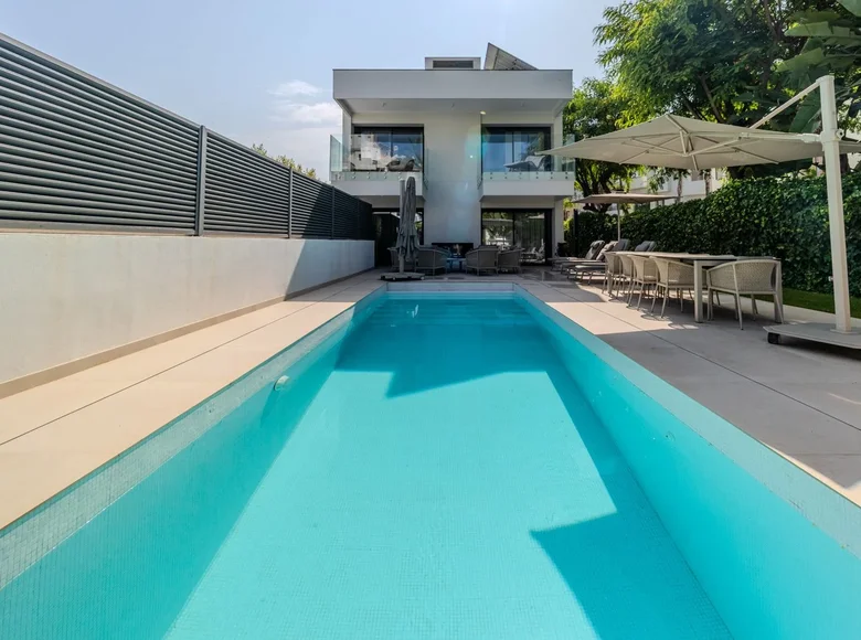 Casa 4 habitaciones 372 m² Marbella, Španjolska